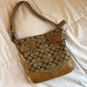 AUTHENTIC COACH CLASSIC PURSE